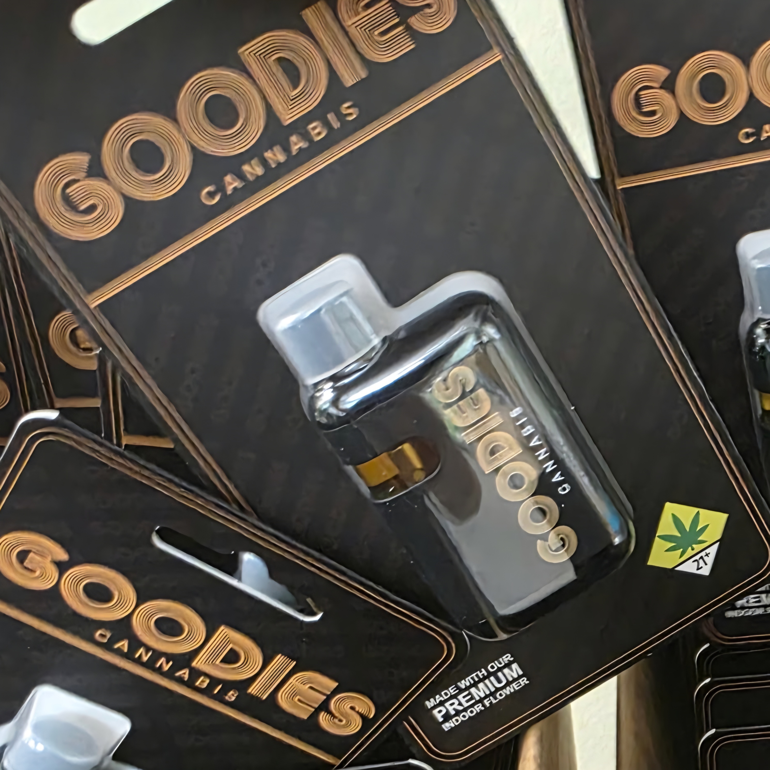 Live Resin Disposable Vape Space OG - Goodies | Central District